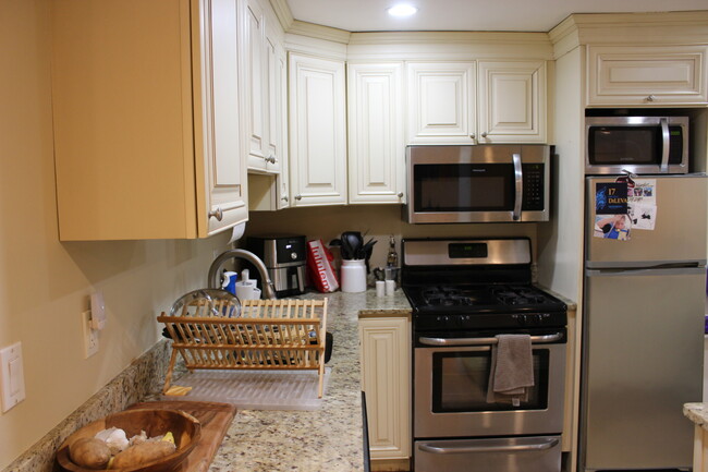 79 Foster St in Boston, MA - Building Photo - Building Photo