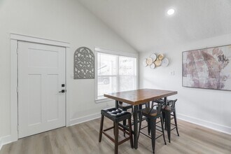 3618 Tamfield Dr in Houston, TX - Building Photo - Building Photo