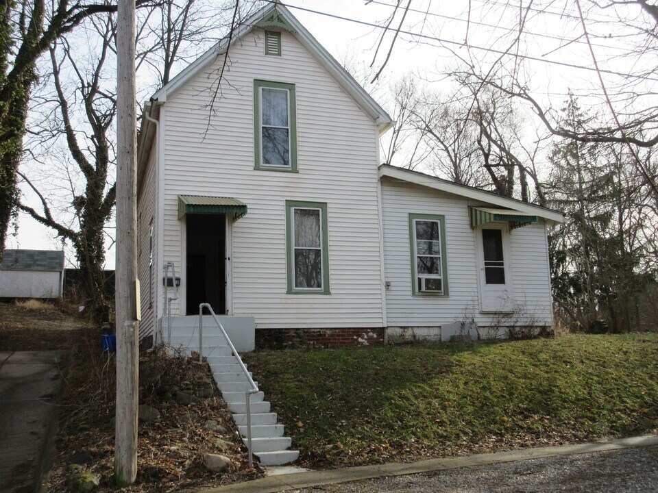 11 McGrath St in Lafayette, IN - Building Photo