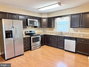 15407 Skyline Dr in Montclair, VA - Building Photo - Building Photo