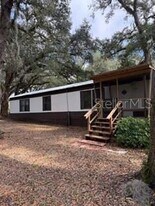 1906 E Trapnell Rd in Plant City, FL - Building Photo