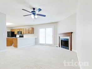 353 Canter Ct NW in Concord, NC - Foto de edificio - Building Photo