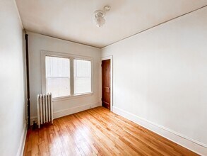 4000 Aldrich Ave S in Minneapolis, MN - Foto de edificio - Building Photo