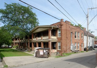 2194 N High St in Columbus, OH - Building Photo - Building Photo