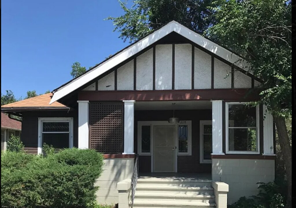1111 N Wahsatch Ave in Colorado Springs, CO - Building Photo