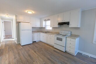 153 Izaak Rd in Madison Heights, VA - Building Photo - Building Photo