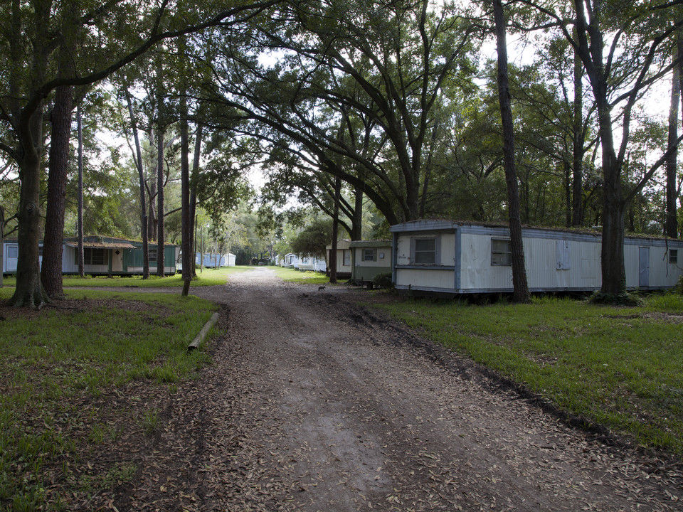 Royal Court Mobile Home & RV Park in Jacksonville, FL - Building Photo