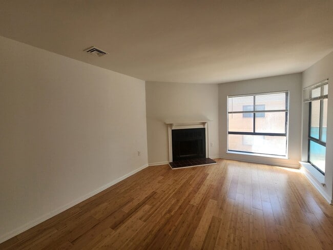 4900 Spring Lake Dr in Charlotte, NC - Building Photo - Building Photo