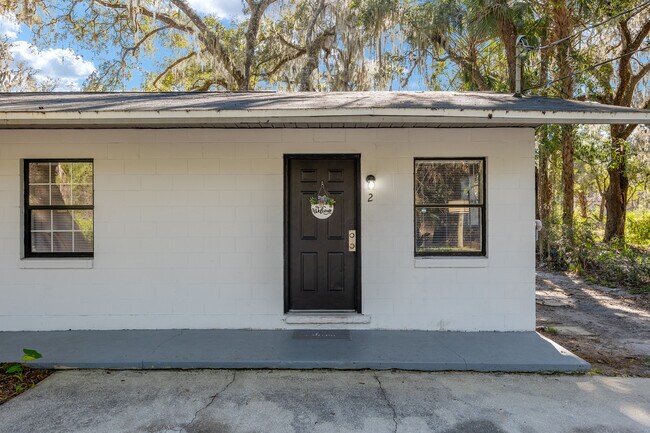 5600 NE 32nd St in Silver Springs, FL - Building Photo - Building Photo
