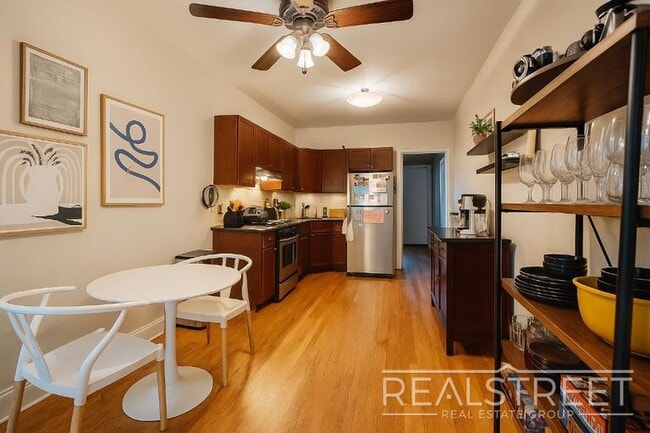 Lovely 2.5 Bedroom Duplex in Park Slope st