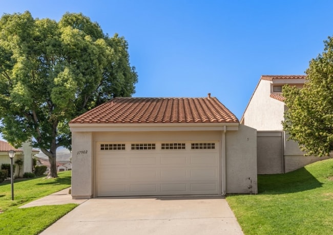 17902 Villamoura Dr in Poway, CA - Building Photo - Building Photo