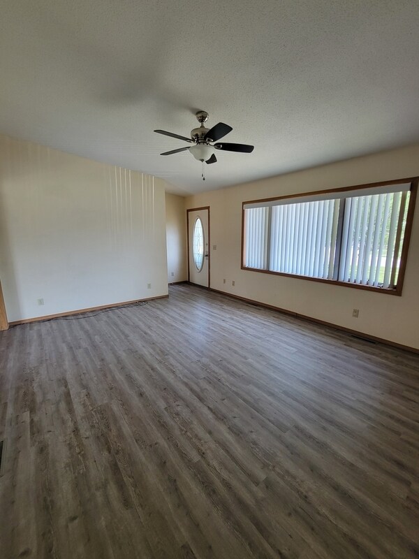1106 Greenview St in Kelley, IA - Building Photo - Building Photo