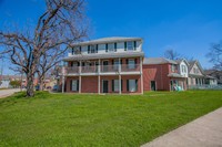 Columbine Condos in Waco, TX - Foto de edificio - Building Photo