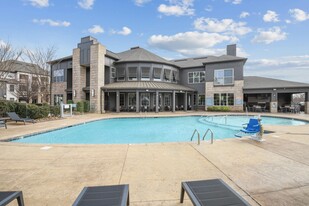 The Maxwell at Highland Creek Apartments