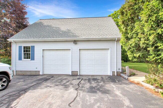78 Oconnell Road Extension in Colchester, CT - Building Photo - Building Photo