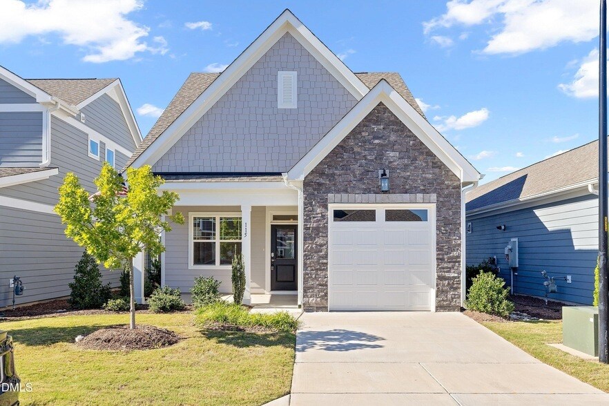 115 Swain St in Clayton, NC - Building Photo