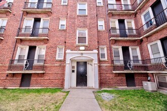 6100 Eberhart in Chicago, IL - Building Photo - Building Photo