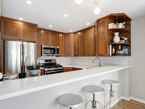 2309 N Wayne Ave in Chicago, IL - Building Photo - Building Photo