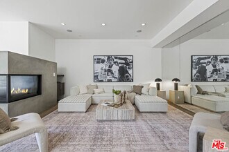 2756 Westshire Dr in Los Angeles, CA - Building Photo - Building Photo