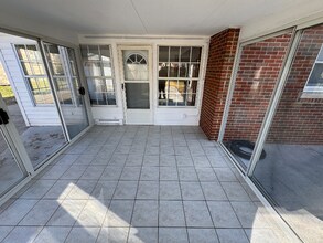 1913 Westminster Dr in Lexington, KY - Building Photo - Building Photo