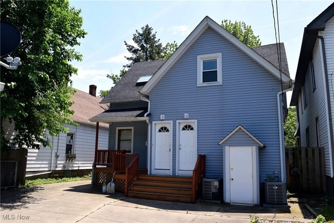 9913 Foster Ave in Bratenahl, OH - Building Photo - Building Photo