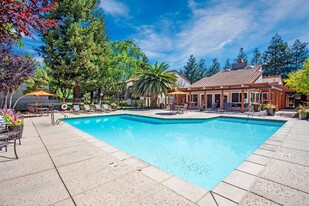 Valley Plaza Villages in Pleasanton, CA - Building Photo