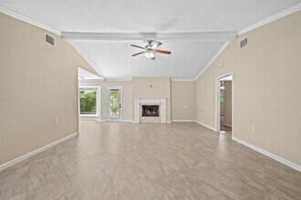 5123 Shady Oaks Ln in Friendswood, TX - Building Photo - Building Photo