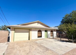2313 Phoenix Ave in Kingman, AZ - Building Photo - Building Photo