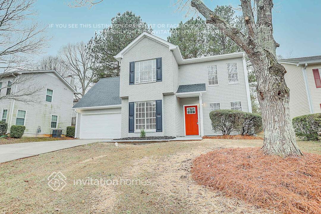 2273 Cypress Point Way in Lithonia, GA - Building Photo