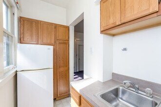 Twin Oaks in Ann Arbor, MI - Building Photo - Building Photo