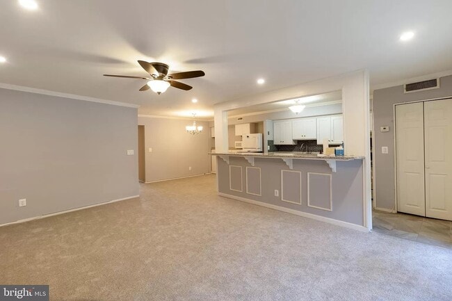 7529 Spring Lake Dr, Unit C1 in Bethesda, MD - Building Photo - Building Photo