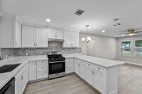 8129 Linda Vista Rd photo'