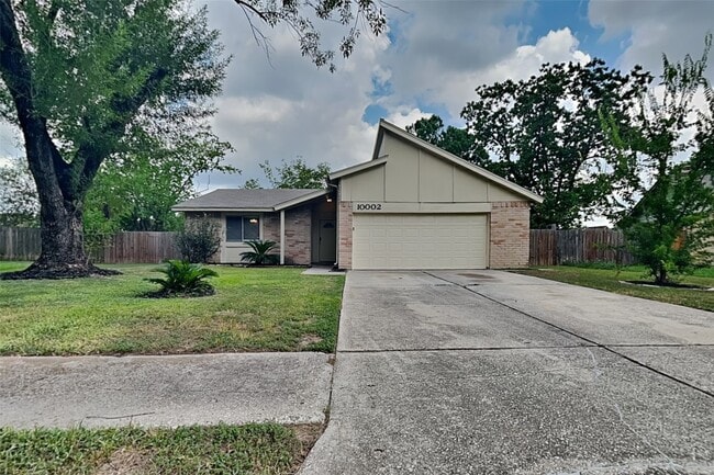 property at 10002 Peachridge Dr