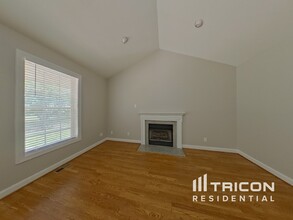 8721 Magnolia Estates Dr in Cornelius, NC - Building Photo - Building Photo