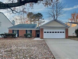 10780 Mortons Crossing in Alpharetta, GA - Building Photo