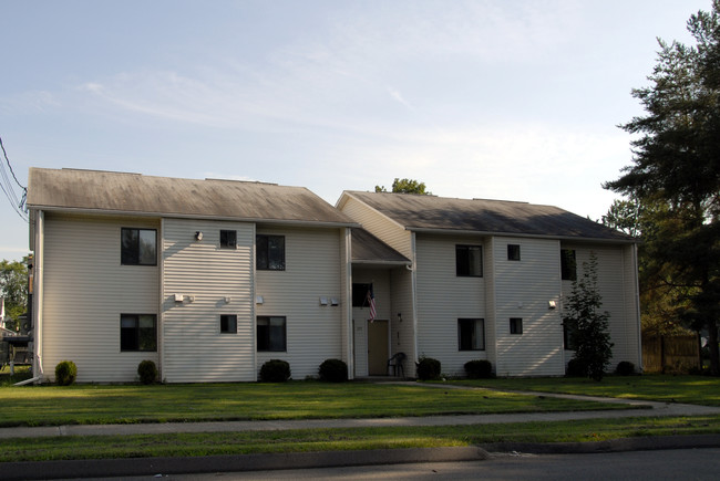 205 W 11th St in Elmira Heights, NY - Building Photo - Building Photo