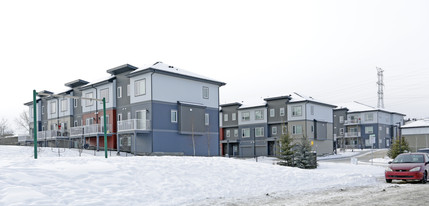 Glenbrook Park in Calgary, AB - Building Photo - Building Photo