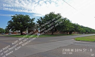 2308 W 16th St, Unit B in Plainview, TX - Building Photo - Building Photo