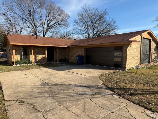 2722 N St Augustine Rd