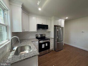 82 6th Ave in Penns Grove, NJ - Building Photo - Building Photo