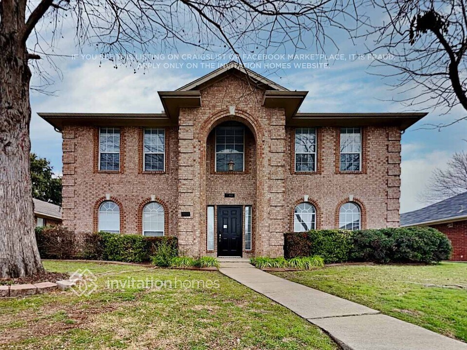 1021 Michelson Ln in Allen, TX - Foto de edificio