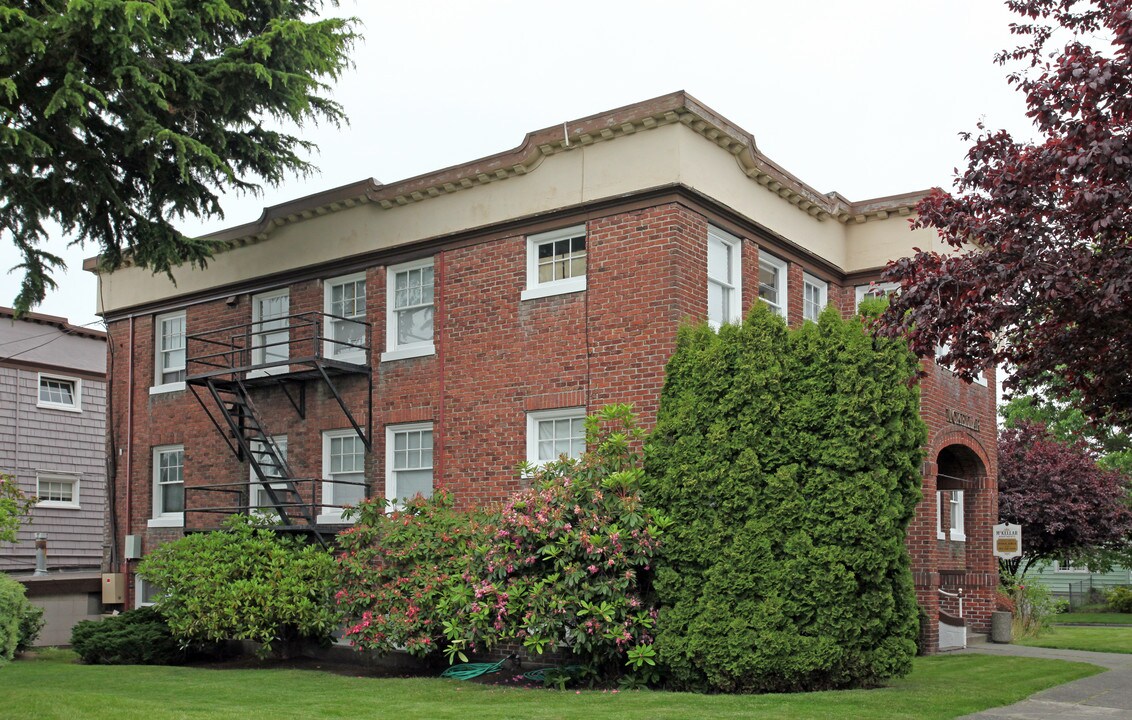 McKellar Apartments in Tacoma, WA - Building Photo