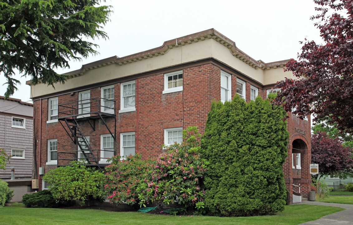 McKellar Apartments in Tacoma, WA - Foto de edificio