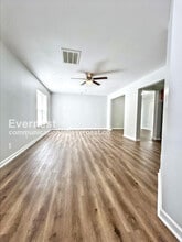 5731 Laborde Ave in Charlotte, NC - Building Photo - Building Photo