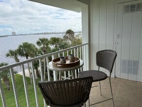 3131 S Ridgewood Ave, Unit River Club in South Daytona, FL - Building Photo - Building Photo