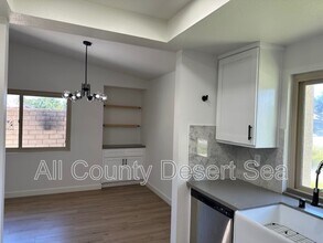 8685 Merced Cir in Huntington Beach, CA - Building Photo - Building Photo