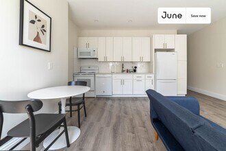 39A Broome St in Brooklyn, NY - Building Photo - Building Photo