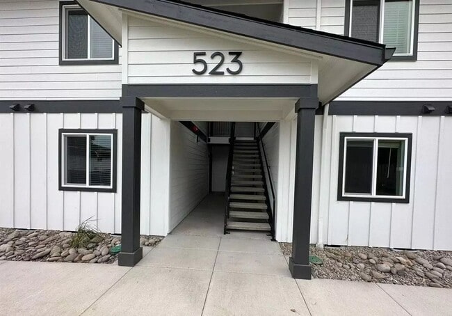 Jackson Commons in Monmouth, OR - Foto de edificio - Building Photo
