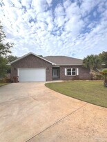 5465 Abilene Ct in Gulf Breeze, FL - Building Photo