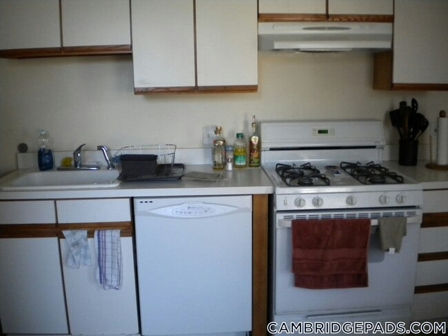 115 Hampshire St, Unit 1